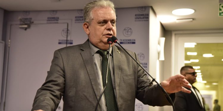 Bosco apresenta projeto para ampliar participação das mulheres no efetivo da Polícia Militar