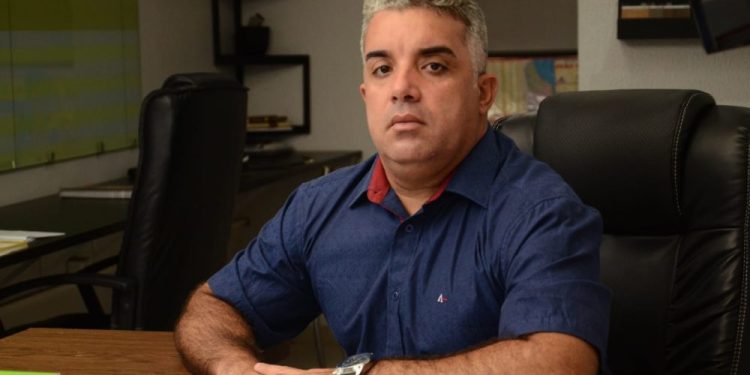 Vereador Guga Oliveira monta operação para apurar caso de maus tratos a animal no bairro do Grotão, em João Pessoa