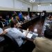 Bruno negocia 10% de aumento para os professores de Campina Grande