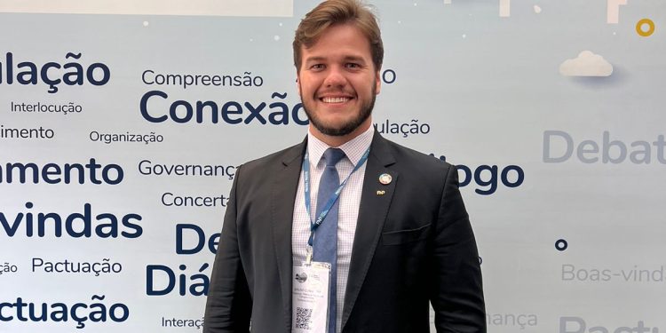 Bruno Cunha Lima é reeleito vice-presidente da Frente Nacional de Prefeitos