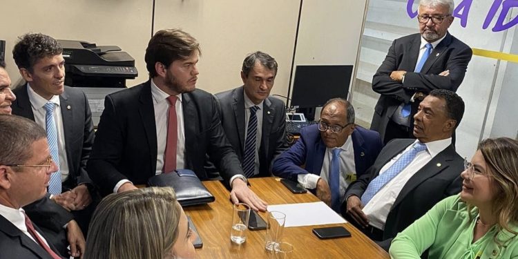 Bruno recebe apoio da bancada federal para construção do Hospital Materno-Infantil de Campina Grande