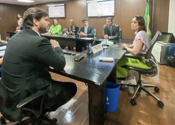 Bruno assegura liberações de recursos no MEC e no Ministério dos Transportes para Campina Grande