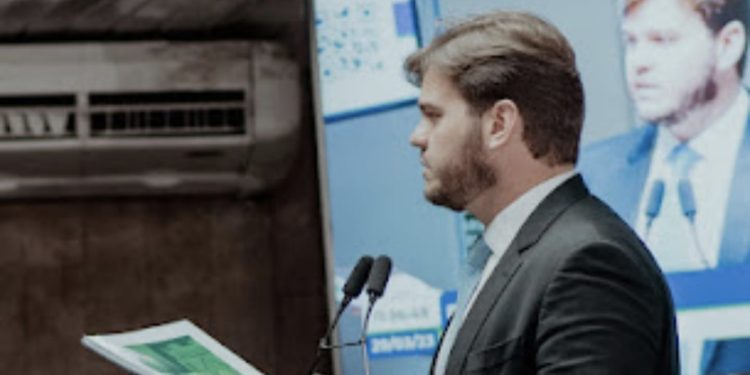 Bruno vai à Câmara e apresenta as vantagens do financiamento de 25 grandes obras para Campina Grande