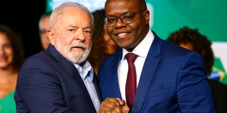 Ministério lança ações pela memória contra períodos ditatoriais do Brasil