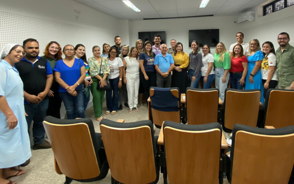 Moradores em situação de rua: autoridades voltam a debater o assunto em reunião no Ministério Público de Cajazeiras