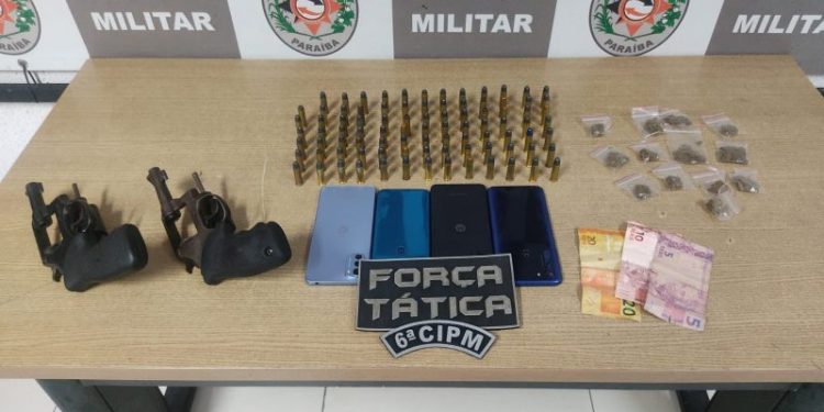 Polícia Militar apreende armas e drogas em mais uma ação contra o tráfico na cidade de Cabedelo