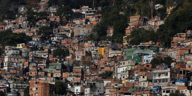 Estudo feito por pesquisadores da UERJ aponta que comportamento entre facções e milícias no Rio de janeiro está cada vez mais parecido
