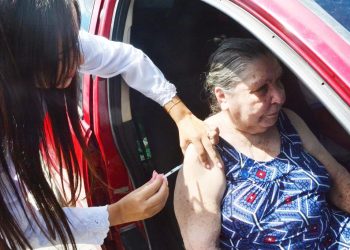 Vacinação neste sábado acontece no Mangabeira Shopping e na orla de Cabo Branco