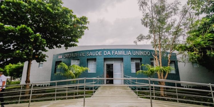 Cícero entrega obra de reestruturação de USF no Cristo e beneficia 10 mil pessoas