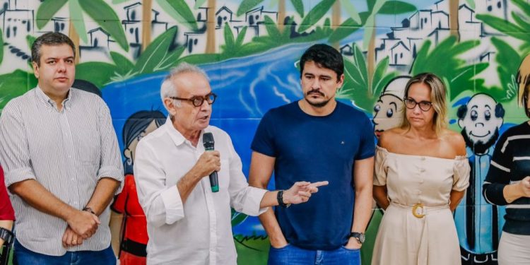 Cícero entrega obra de reestruturação de USF no Cristo e beneficia 10 mil pessoas