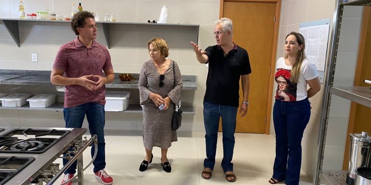 Veneziano visita Fazenda do Sol e Lar da Sagrada Face e reafirma compromisso de manter apoios à instituição
