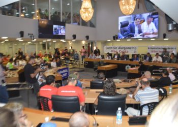 ALPB debate alargamento da orla de João Pessoa durante audiência pública