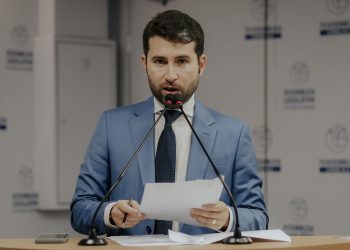Em homenagem ao Dia da Mulher, Michel Henrique apresenta projetos de proteção e atenção à saúde feminina