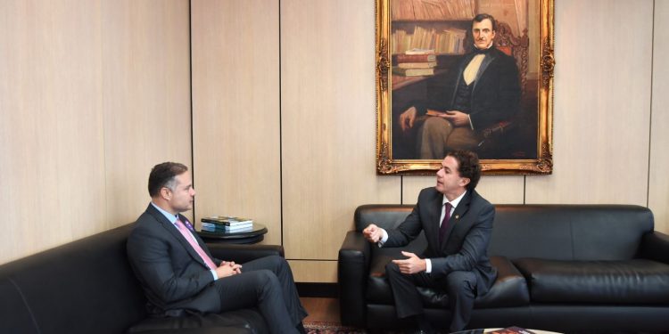 Veneziano busca soluções com Ministro dos Transportes para a triplicação da BR 230 entre Cabedelo e Oitizeiro