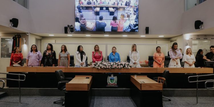 ALPB homenageia mulheres e debate importância e conquistas femininas na Paraíba