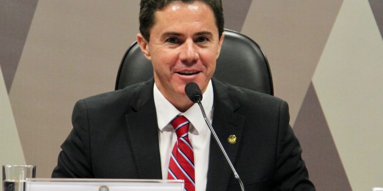 Veneziano assume a presidência da Frente Parlamentar de Recursos Naturais e Energia