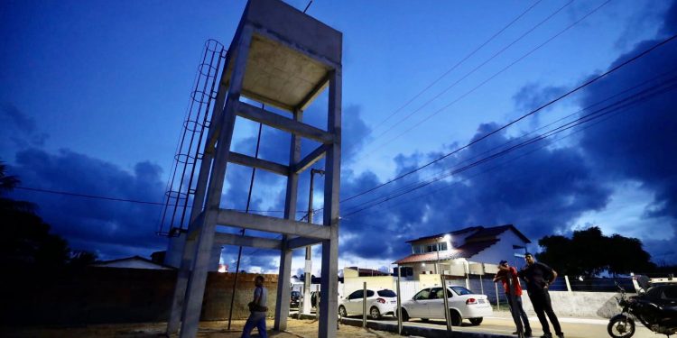 Prefeitura de Conde entrega novo sistema de abastecimento no Ademário Régis, feito com recursos próprios