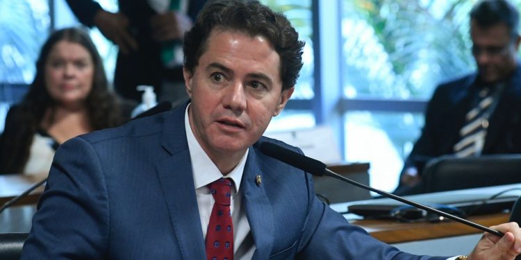 Aprovado projeto de Veneziano que denomina de Rodovia Álvaro Gaudêncio Filho a BR 412