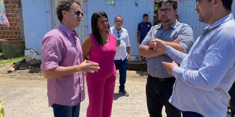 Codevasf implanta mais de R$ 6 milhões de emendas de Veneziano em pavimentações em Pedras de Fogo, Alhandra e Caaporã