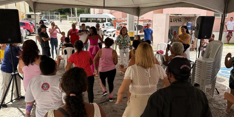 Prefeitura leva benefícios para as mulheres dos Residenciais Vista Alegre I e II