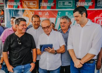 Cícero autoriza obras de infraestrutura em nove ruas e Castelo Branco passará a ser 100% pavimentado