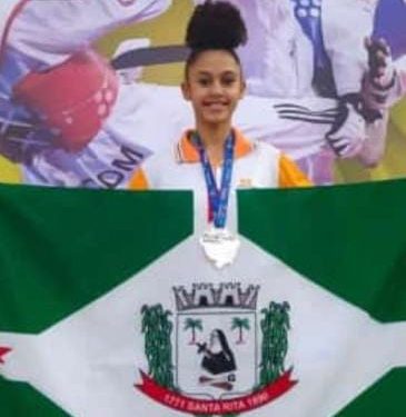Ketlyng Ellen, atleta santa-ritense, conquista medalha de prata em competição internacional