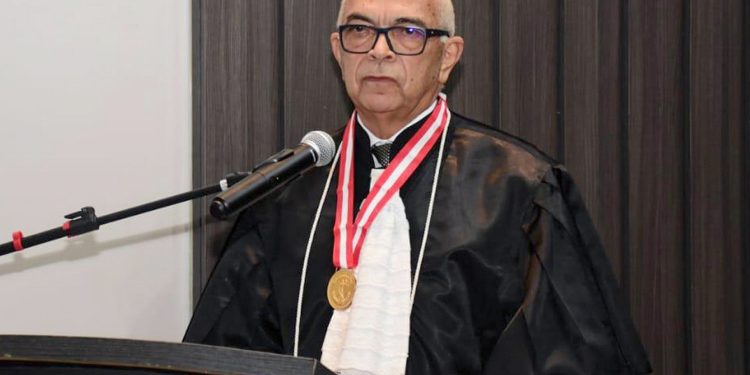 João Batista Barbosa toma posse como novo desembargador do TJPB