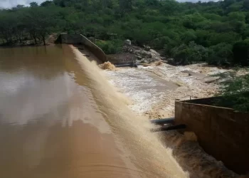Quatro açudes sangram após chuvas intensas na Paraíba