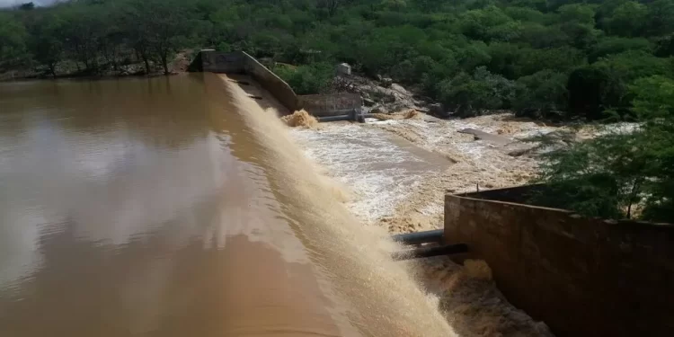 Quatro açudes sangram após chuvas intensas na Paraíba