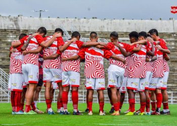 Rede de supermercados compra Centro de Treinamento do Auto Esporte por R$ 25 milhões