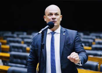 Cabo Gilberto apoia PEC que propõe a extinção do MPT, órgão de combate ao trabalho escravo no Brasil