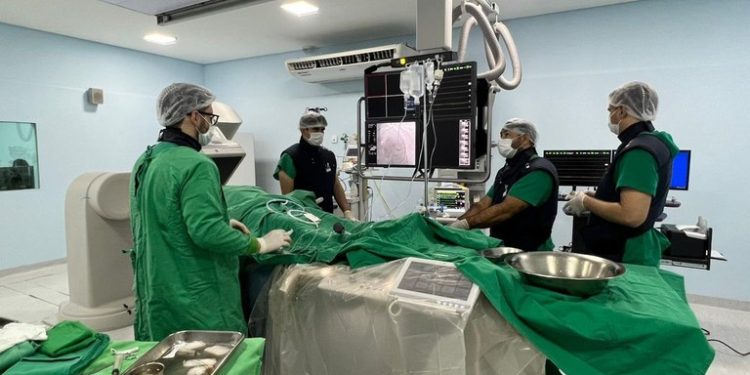Hemodinâmica de Patos realiza primeira angioplastia coronariana do Sertão da Paraíba