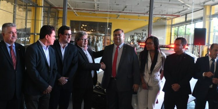 Com investimentos de R$ 20 milhões, João e Flávio Dino lançam ações do Pronasci II na Paraíba