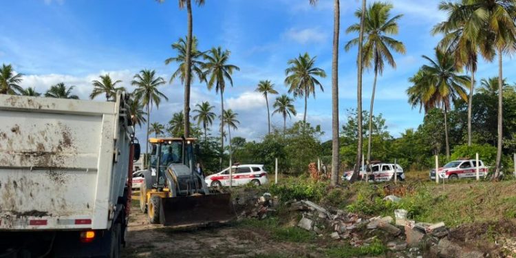 Operação cumpre ordem judicial de reintegração de posse no Polo Turístico do Cabo Branco