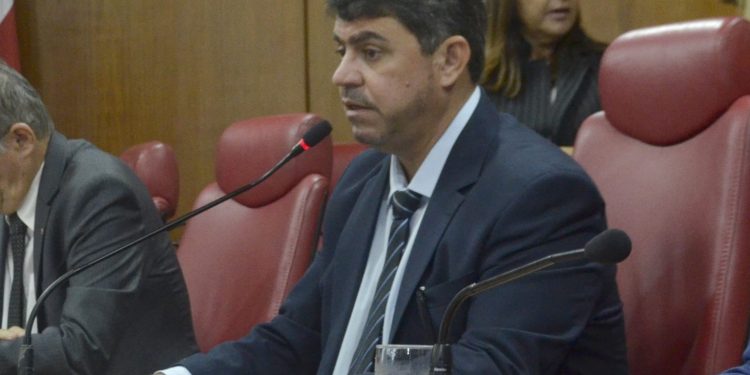 Presidente da CMJP anuncia reajuste salarial de servidores efetivos