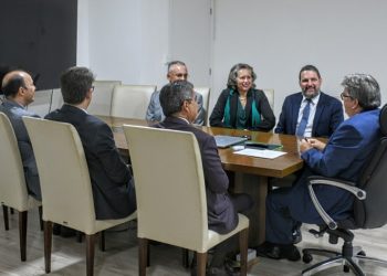 João Azevêdo recebe nova mesa diretora do Tribunal Regional Federal da 5ª Região