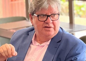 João Azevêdo promove jantar com prefeitos aliados em Brasília