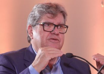 João Azevêdo anuncia ‘Opera Paraíba Mulher’ com oferta de cirurgia de endometriose