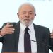 Lula é diagnosticado com pneumonia leve e adia viagem para a China