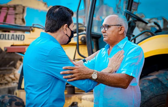 NOVO PREFEITO: Vice-prefeito assumiu gestão de Pedras de Fogo na manhã desta quarta