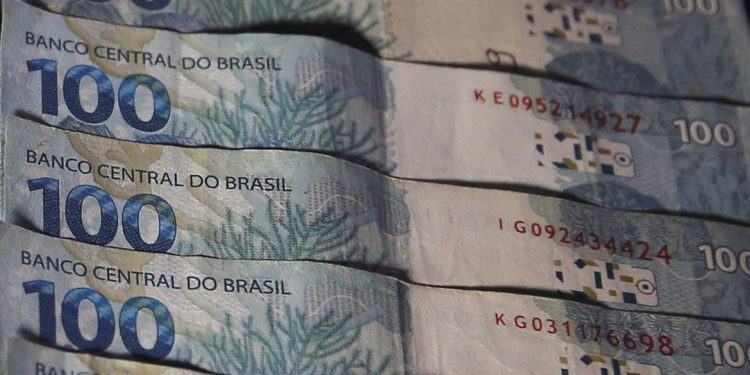Bancos suspendem empréstimo consignado no INSS após redução de juros