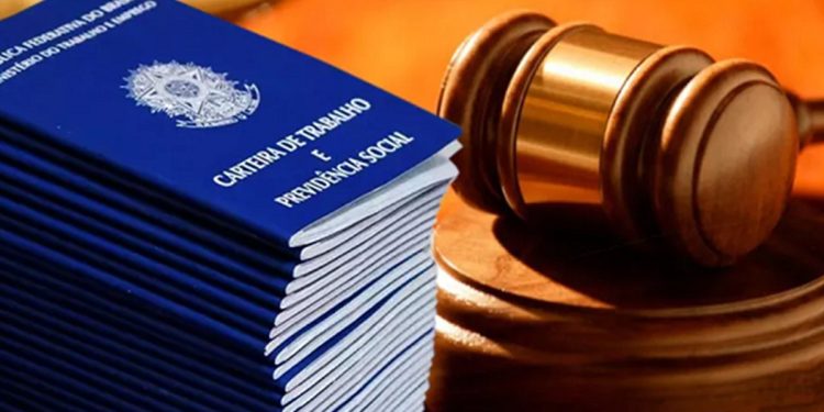 Cansados de esperar, trabalhadores vendem processos trabalhistas