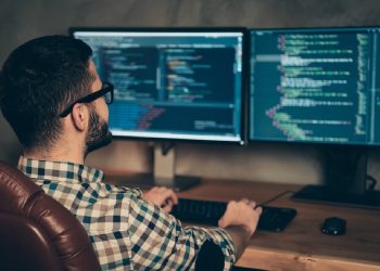 Em 2023: tecnologia e gestão prometem ser as áreas mais promissoras para o mercado de trabalho