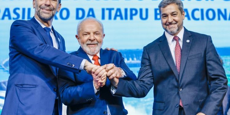 Itaipu é fundamental para o desenvolvimento do Brasil e do Paraguai, diz Lula