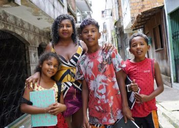 Mulheres são responsáveis familiares em 81% das concessões do Bolsa Família