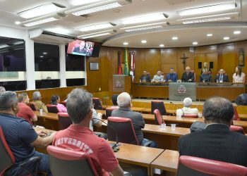 Mudança na gestão do Hospital Edson Ramalho é debatida em audiência pública