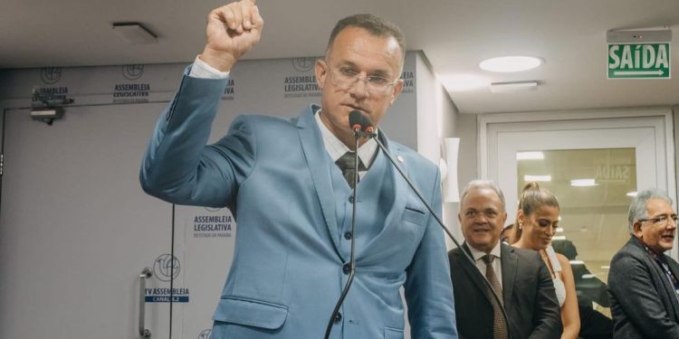 Deputado defende a união de Bruno, Romero e Veneziano em Campina Grande