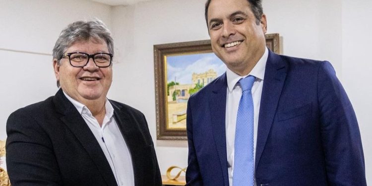 João participa de reunião com presidente do Banco do Nordeste