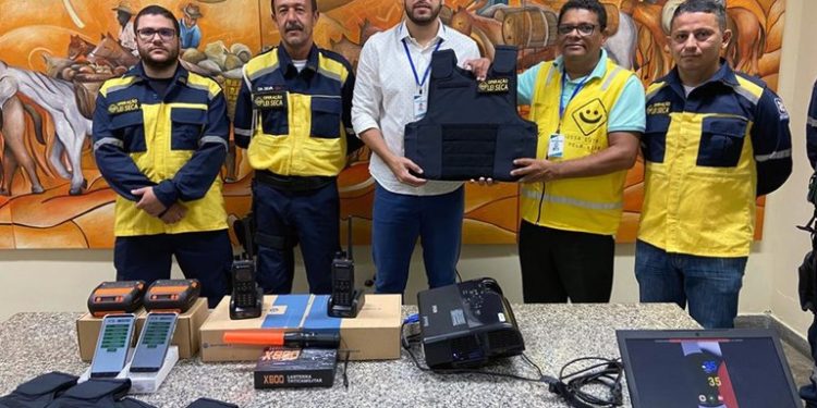 Detran-PB entrega equipamentos para a Operação Lei Seca em Campina Grande
