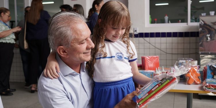 Nabor Wanderley inaugura primeira unidade do Centro de Educação Infantil